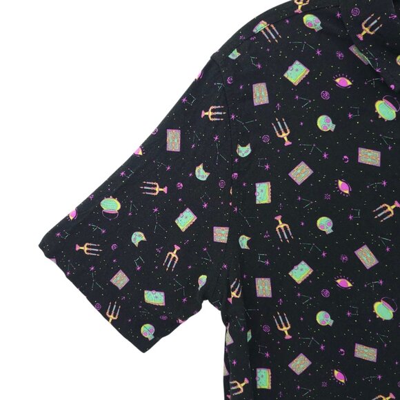 Disney Hocus Pocus Button Front Woven Shirt Adult M Halloween Our Universe - Picture 10 of 16